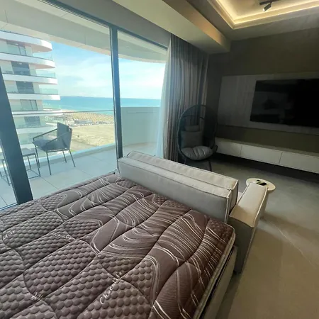 Apartment Enom Axxis Seaview