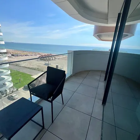 Enom Axxis Seaview Apartment *