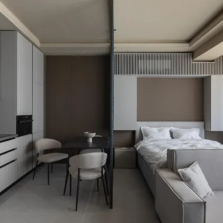 Enom Axxis Seaview Mamaia