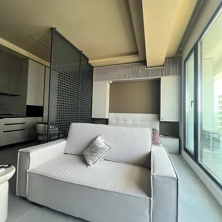 Enom Axxis Seaview Apartment
